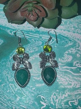 Emerald Silver Earrings
